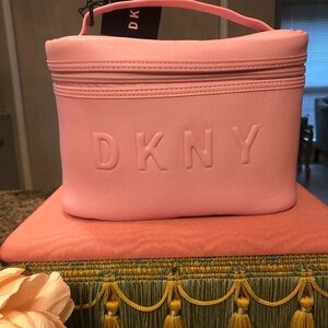 New DKNY Tall Train Case